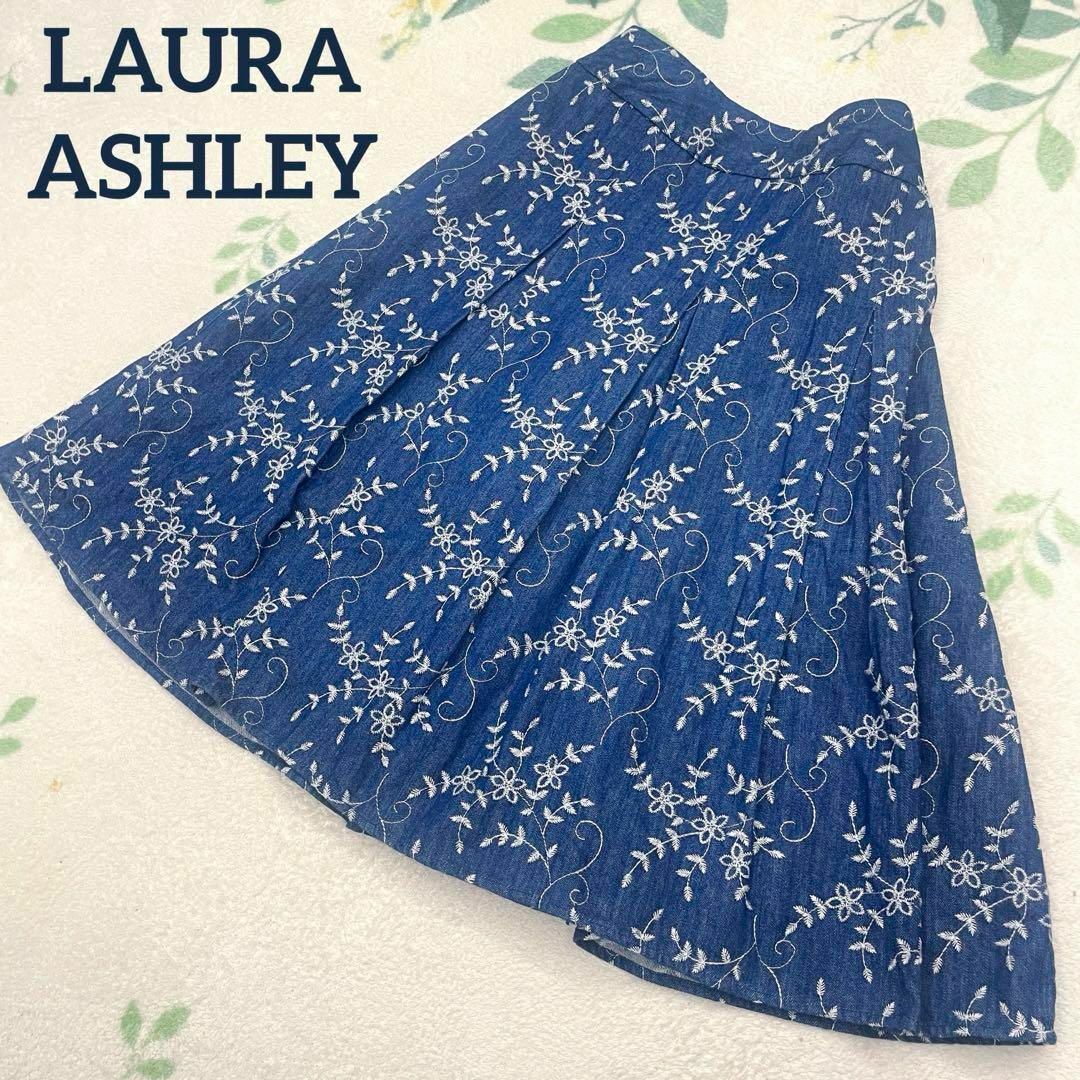 LAURA ASHLEY(ローラアシュレイ)のローラアシュレイ 刺繍 花柄 スカート デニムスカート 13号 XLサイズ レディースのスカート(ひざ丈スカート)の商品写真