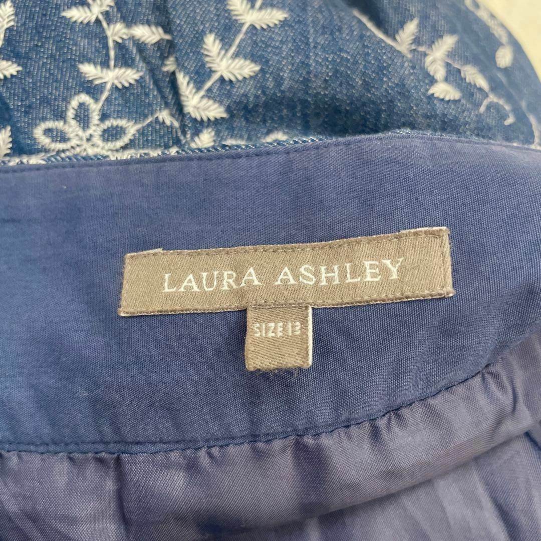 LAURA ASHLEY(ローラアシュレイ)のローラアシュレイ 刺繍 花柄 スカート デニムスカート 13号 XLサイズ レディースのスカート(ひざ丈スカート)の商品写真