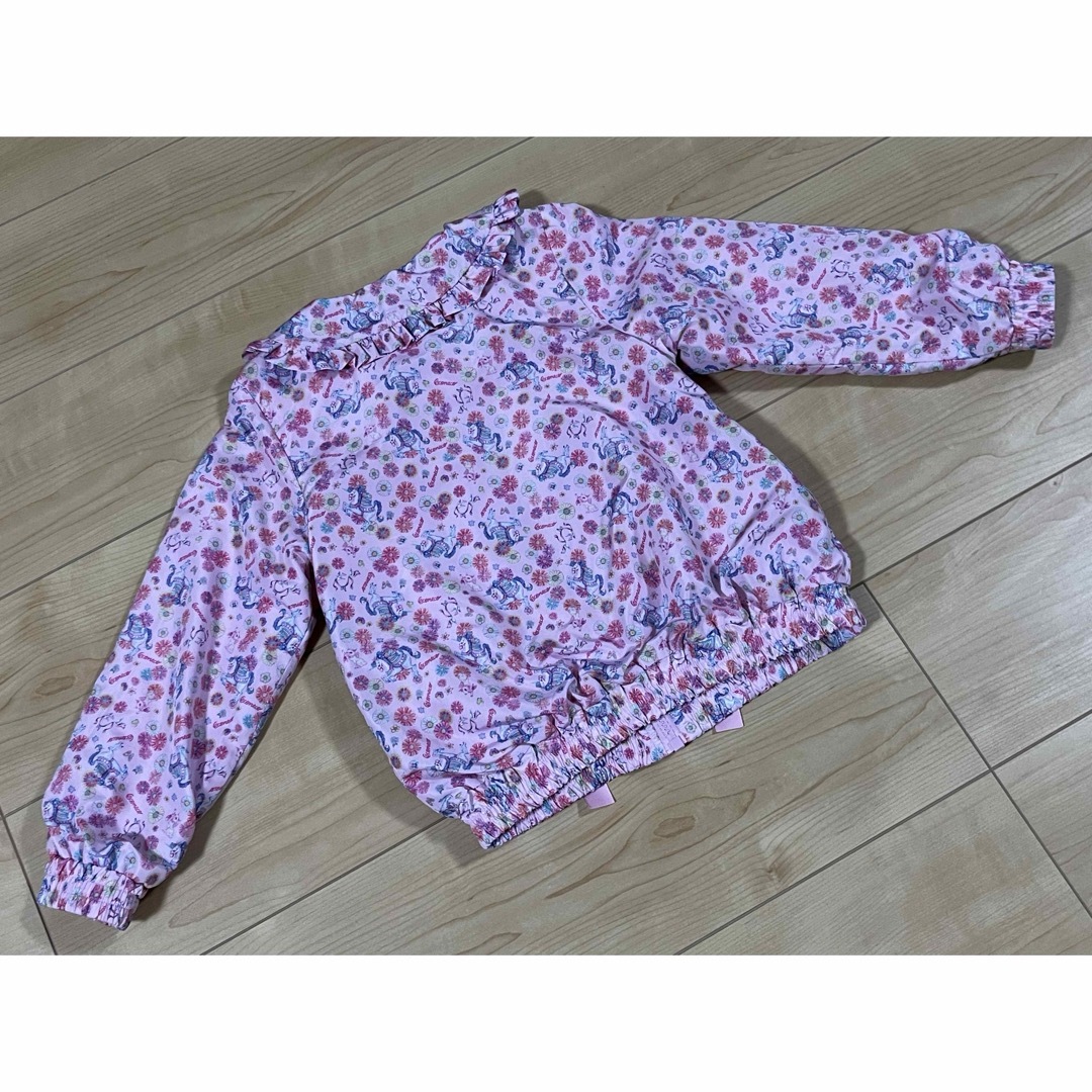 【美品】ECONECO 小花柄 春秋用アウター 110 キッズ/ベビー/マタニティのキッズ服女の子用(90cm~)(ジャケット/上着)の商品写真