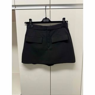 ザラ(ZARA)の【新品未使用】ZARA ミニスカート　キュロット　黒(ミニスカート)