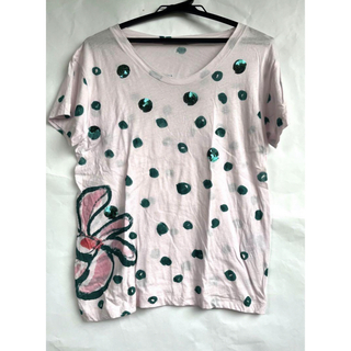 ツモリチサト　ピンク花柄　グリーンスパンコールTシャツ トップス