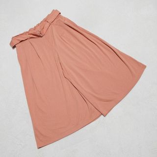 ユニクロ(UNIQLO)の【UNIQLO】ユニクロ（XL）ガウチョパンツ カジュアルパンツ 無地(その他)