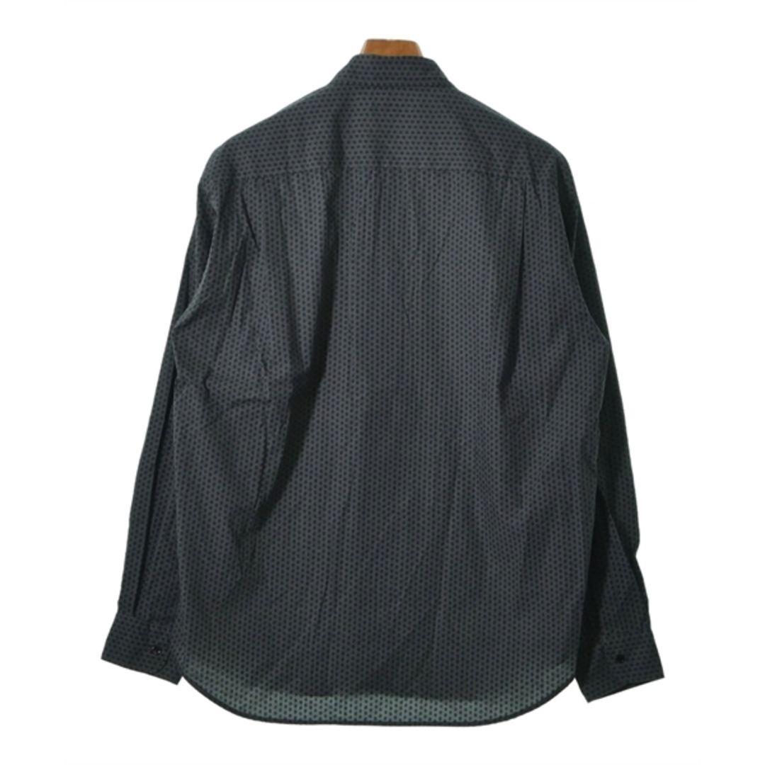 UNITED ARROWS(ユナイテッドアローズ)のUNITED ARROWS カジュアルシャツ M グレーx黒(総柄) 【古着】【中古】 メンズのトップス(シャツ)の商品写真