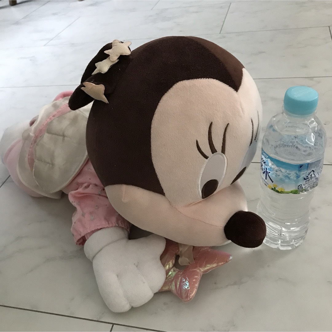 Disney(ディズニー)のディズニーベビー　ミニー　BIG寝そべりぬいぐるみ エンタメ/ホビーのおもちゃ/ぬいぐるみ(キャラクターグッズ)の商品写真