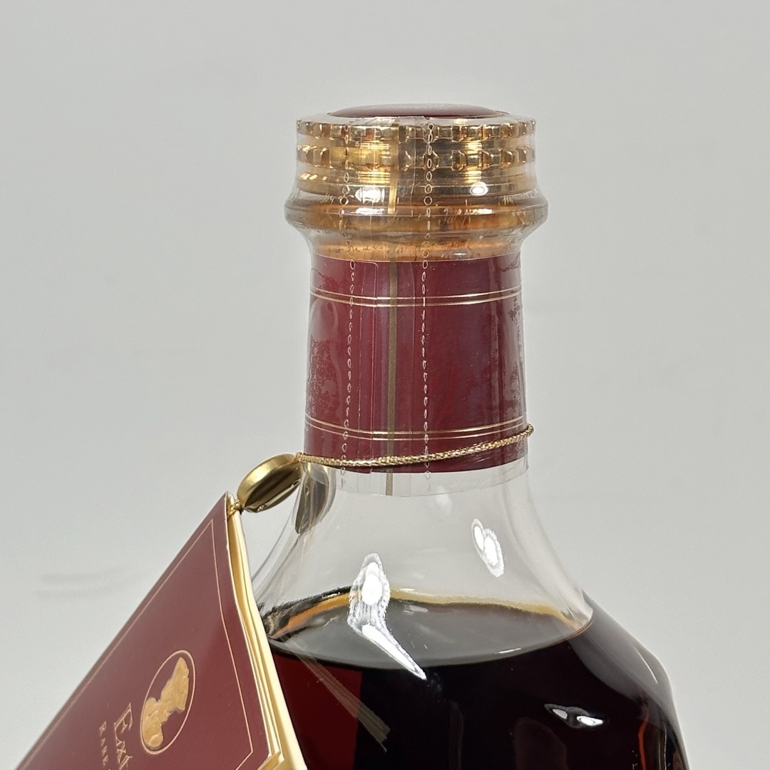 ヘネシー(ヘネシー)のHennessy EXTRA RARE COGNAC ブランデー 食品/飲料/酒の酒(ブランデー)の商品写真