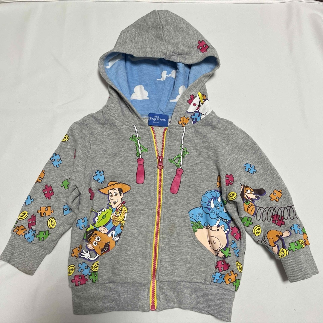 Disney(ディズニー)の公式　ディズニー　トイストーリー　パーカー　子供　100 キッズ/ベビー/マタニティのキッズ服男の子用(90cm~)(ジャケット/上着)の商品写真