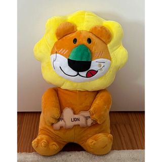 新品非売品☆ たべっ子どうぶつビスケットもぐもぐ　BIG lion (ぬいぐるみ)