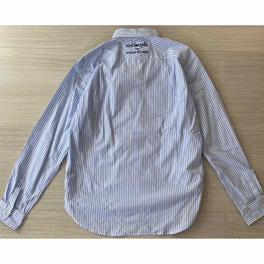 Mark Gonzales(マークゴンザレス)の新品 訳あり マークゴンザレス ボタンダウン シャツ ストライプ オーバーサイズ レディースのトップス(シャツ/ブラウス(長袖/七分))の商品写真