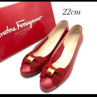 サルヴァトーレフェラガモ(Salvatore Ferragamo)の美品　フェラガモ　パンプス(ハイヒール/パンプス)