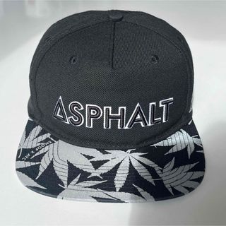 ディージーケー(DGK)のAYC × SNOOP DOGG KUSH スナップバックキャップ(キャップ)