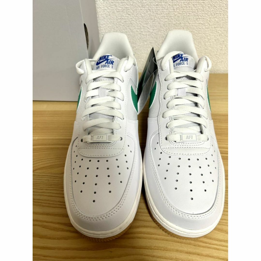 NIKE(ナイキ)のナイキ エア フォース 1 '07 WMNS 29.0cm 新品 Wグリーン メンズの靴/シューズ(スニーカー)の商品写真