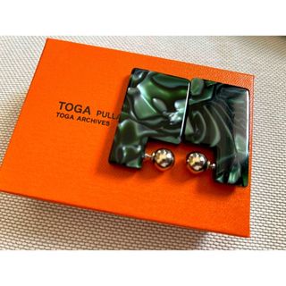 トーガプルラ(TOGA PULLA)のTOGA PULLA マーブル ピアス イヤリング グリーン系 大理石柄(ピアス)