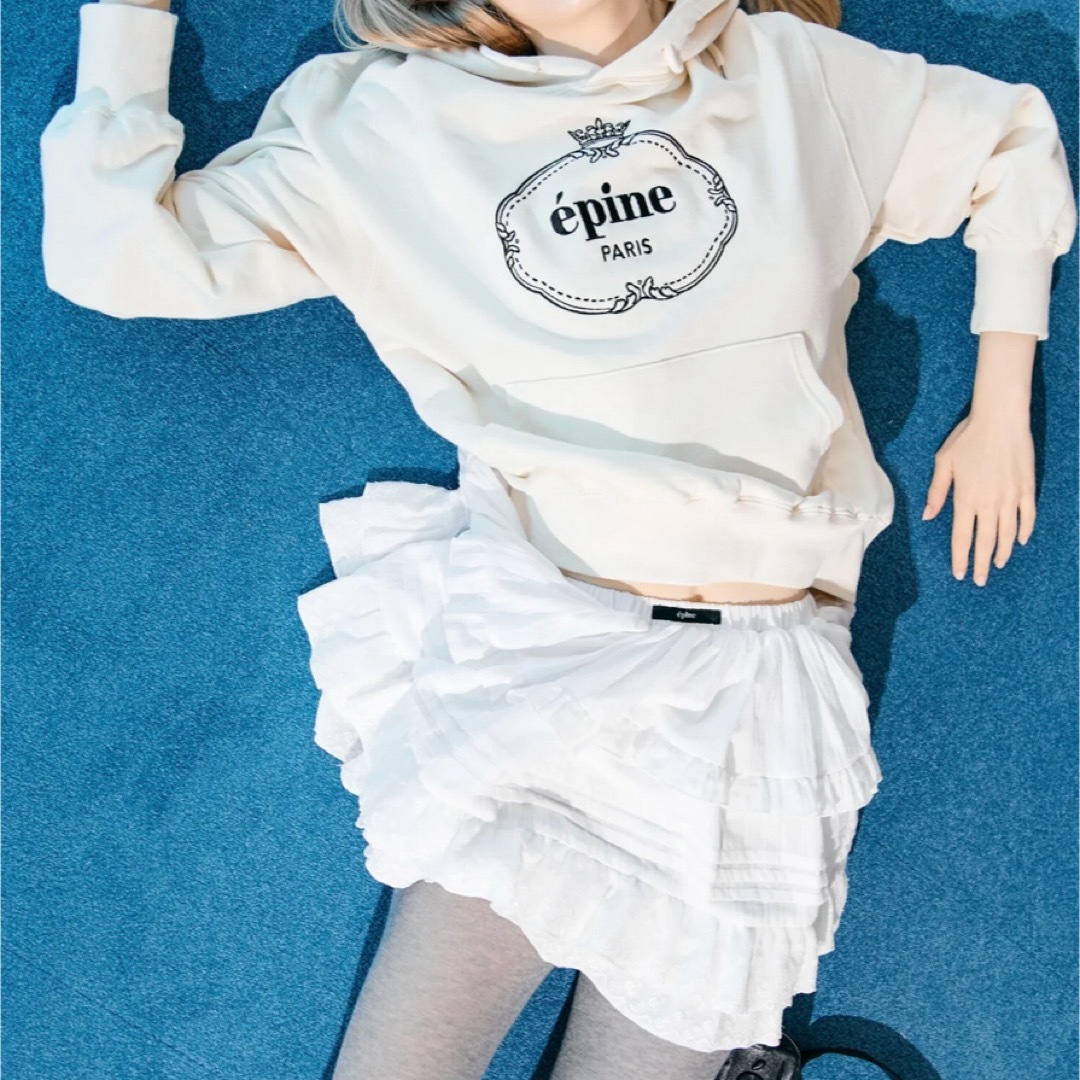 épine(エピヌ)のepine emblem logo hoodie  レディースのトップス(パーカー)の商品写真