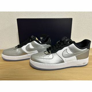 ナイキ(NIKE)のエアフォース 1 '07 SE WMNS 28.5㎝ 新品 メタリックシルバー(スニーカー)