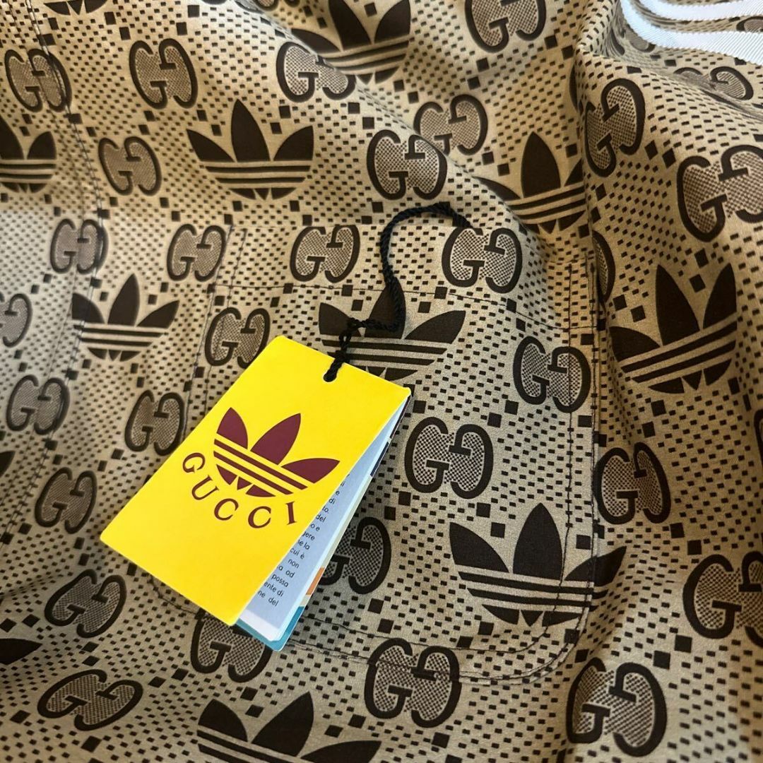 adidas - 新品 Mサイズ GUCCI adidas リバーシブル ケープコート adidas - 新品 Mサイズ GUCCI adidas リバーシブル ケープコート