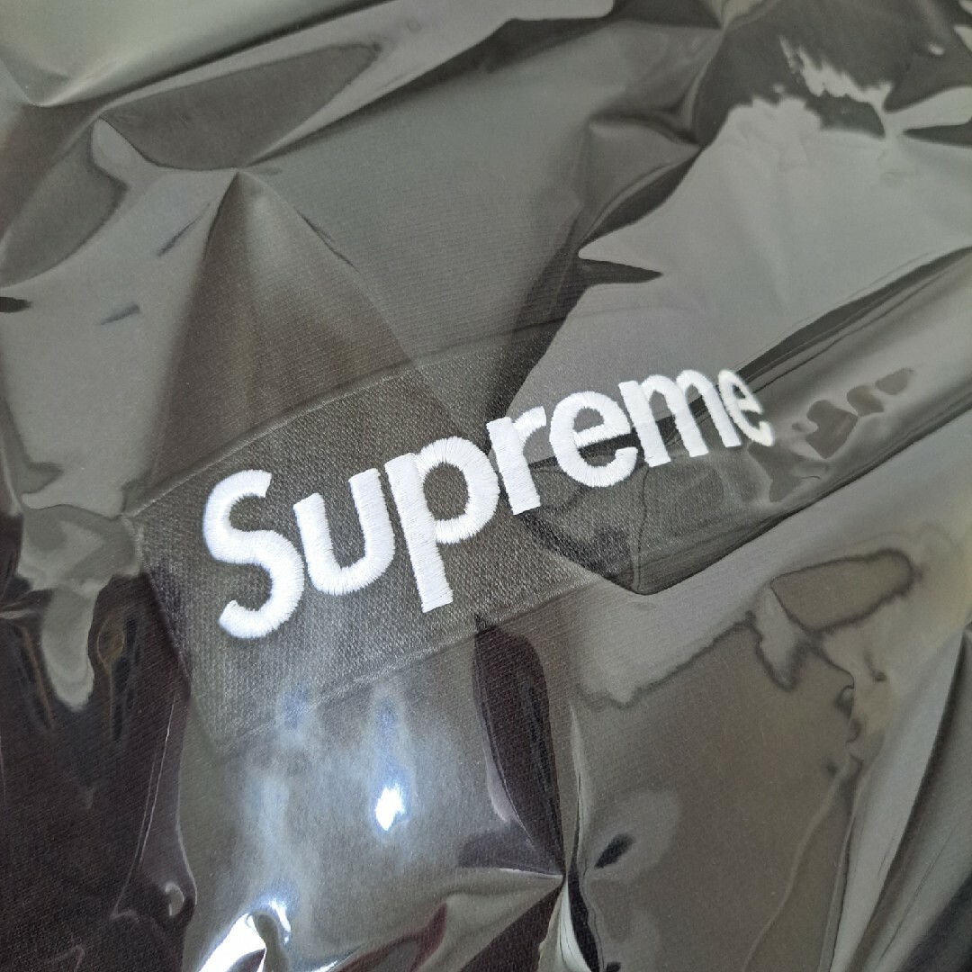 Supreme(シュプリーム)のSupreme　BOX　LOGO　BLACK　M　2023 メンズのトップス(パーカー)の商品写真