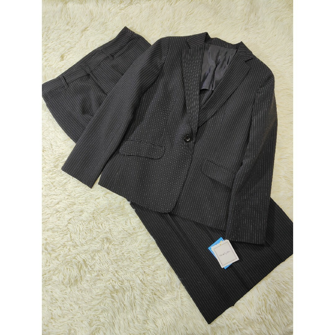 新品 ニューリミー ブラック ストライプ パンツスーツ 15 レディースのフォーマル/ドレス(スーツ)の商品写真