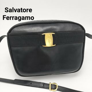 サルヴァトーレフェラガモ(Salvatore Ferragamo)の極美品✨フェラガモ　ショルダーバッグ　ブラック　黒　ヴィンテージ　レザー(ショルダーバッグ)