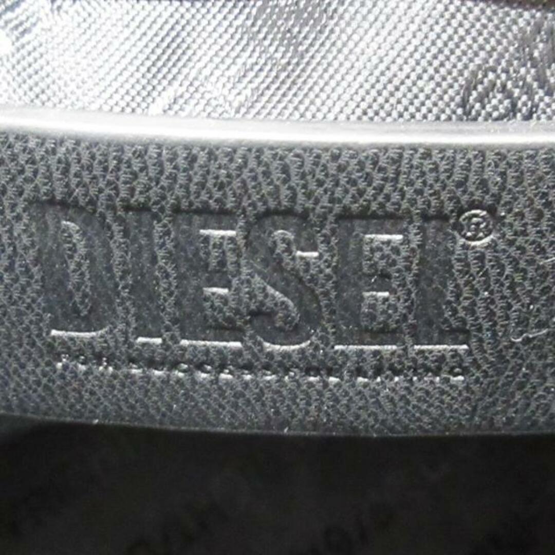 DIESEL(ディーゼル)のDIESEL(ディーゼル) ショルダーバッグ美品  - ボルドー×黒 レザー×金属素材 レディースのバッグ(ショルダーバッグ)の商品写真