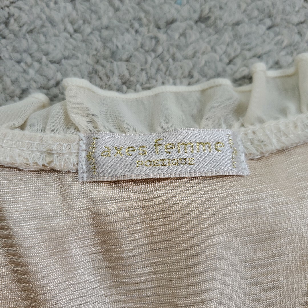 axes femme POETIQUE(アクシーズファムポエティック)のaxes femme　アクシーズファム　ドット柄 ワンピース ベージュ  M レディースのワンピース(ひざ丈ワンピース)の商品写真