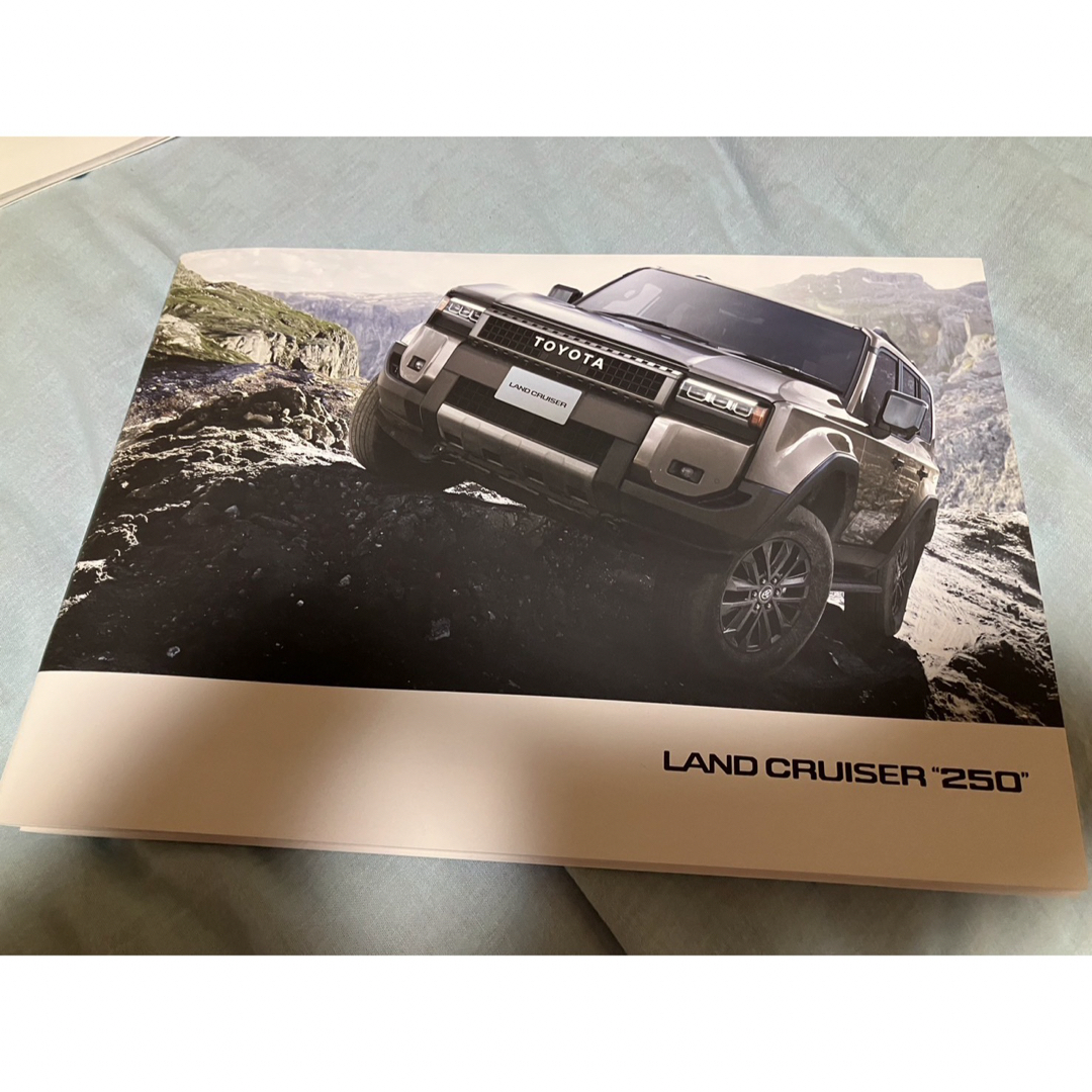 ランクル250カタログ車トヨタ 自動車/バイクの自動車(車外アクセサリ)の商品写真