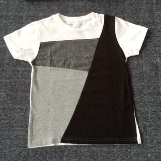 イッカ(ikka)のＴシャツ120㌢　【ikka】(Tシャツ/カットソー)