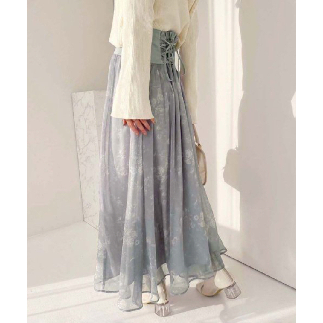新品✨タグ付き♪定価8250円　エレガント💖ロングスカート 　大特価‼️ レディースのスカート(ロングスカート)の商品写真