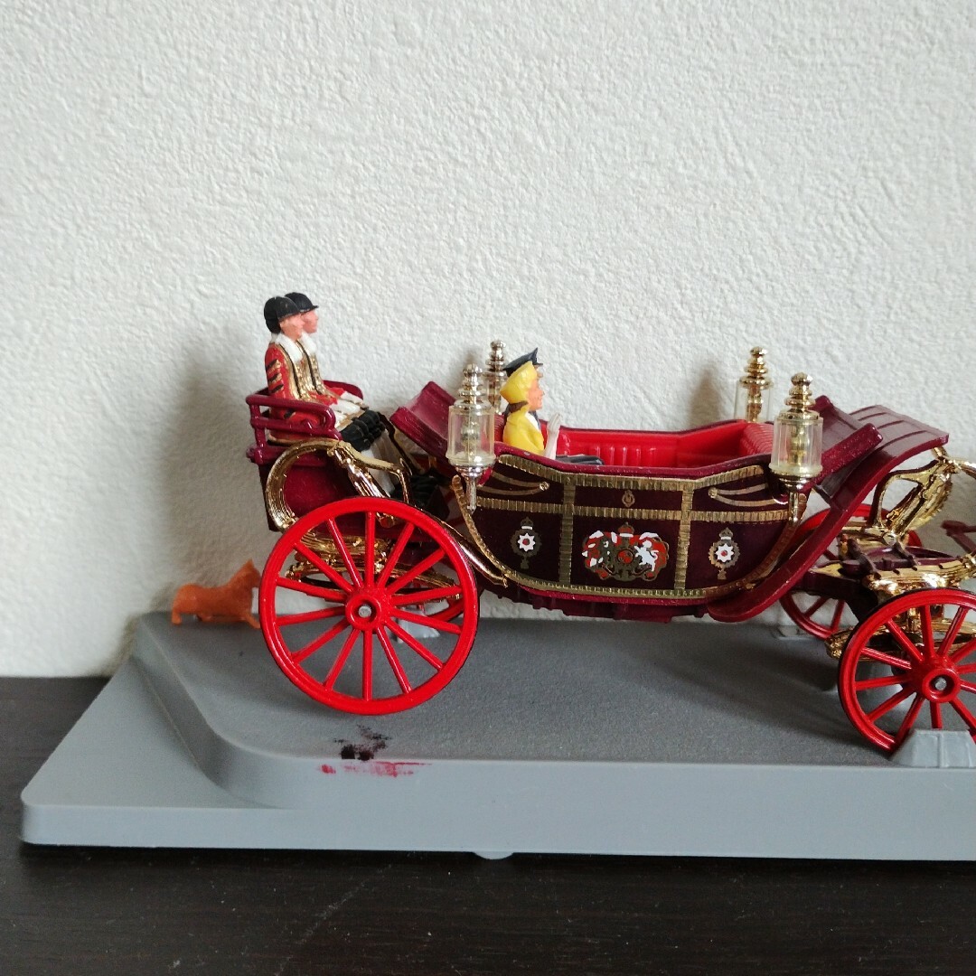 Corgi コーギー エリザベス女王 シルバージュビリー パレード 模型 馬車 エンタメ/ホビーのコレクション(その他)の商品写真