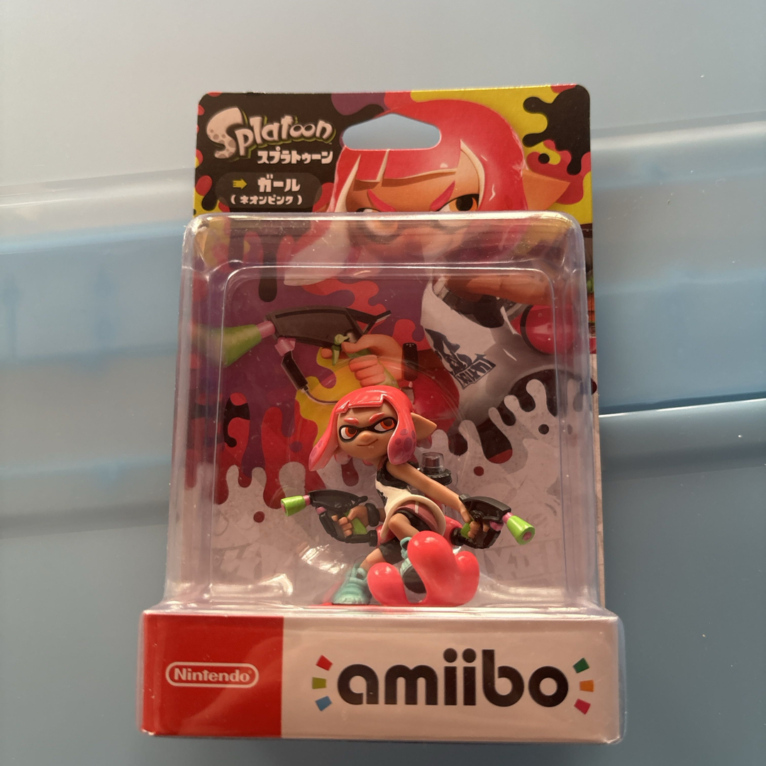 Nintendo Switch(ニンテンドースイッチ)のamiibo スプラトゥーン ガール ネオンピンク エンタメ/ホビーのおもちゃ/ぬいぐるみ(キャラクターグッズ)の商品写真