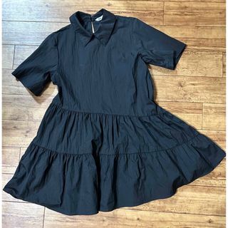 ザラ(ZARA)のZARA　半袖ワンピース　チュニック　ブラック　シャカシャカ(ミニワンピース)