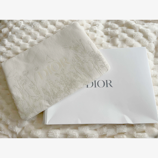 Christian Dior - Dior ディオール フラワー ポーチ新品未使用　ノベルティ　非売品