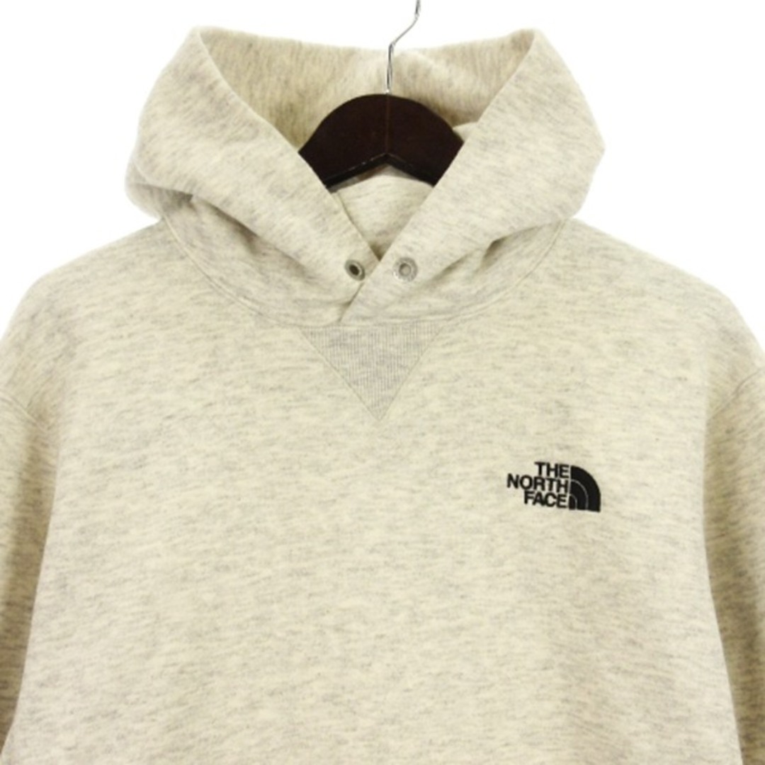 THE NORTH FACE(ザノースフェイス)のザノースフェイス スクエア ロゴ パーカー NT62039 アイボリー系 L スポーツ/アウトドアのスポーツ/アウトドア その他(その他)の商品写真