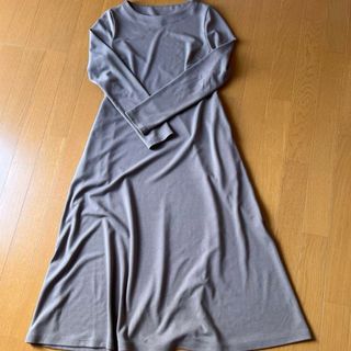 ユニクロ(UNIQLO)のユニクロ☆ポンチフレアワンピースs(ロングワンピース/マキシワンピース)