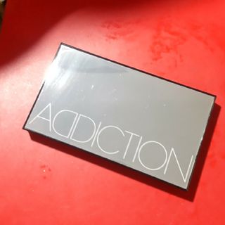 アディクション(ADDICTION)のADDICTION ホリデーコンパクト アイシャドウパレット 限定品(アイシャドウ)