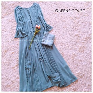 《QUEENS COURT》バックコンシャスプリーツロングワンピース