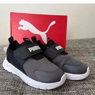 PUMA - 新品　puma キッズスニーカー　スリッポン