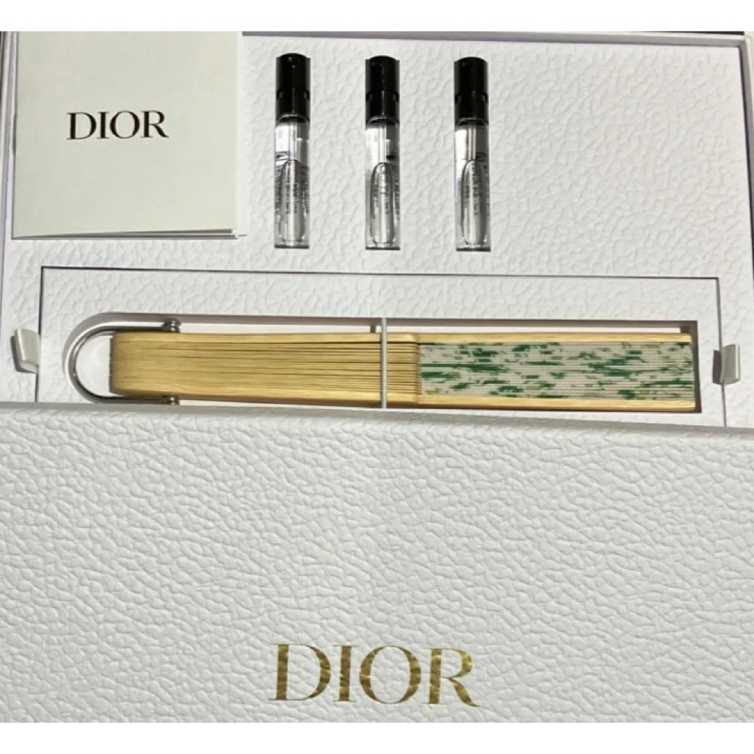 Christian Dior(クリスチャンディオール)のDior メゾンクリスチャンディオール すずらん柄 扇子 レディースのファッション小物(その他)の商品写真
