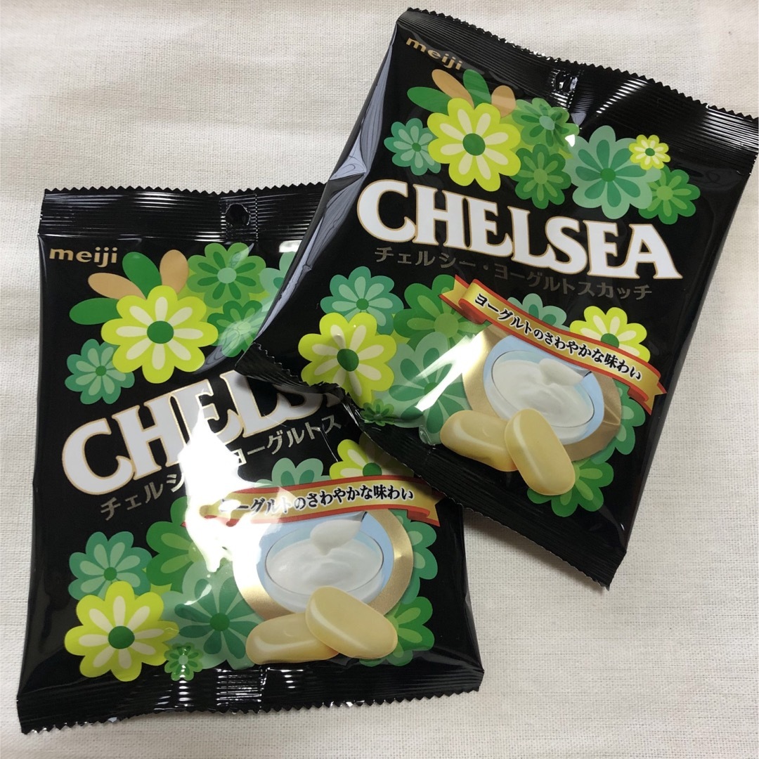 chelsea(チェルシー)のCHELSEA チェルシー ヨーグルトスカッチ 2袋セット　飴　明治　meiji 食品/飲料/酒の食品(菓子/デザート)の商品写真