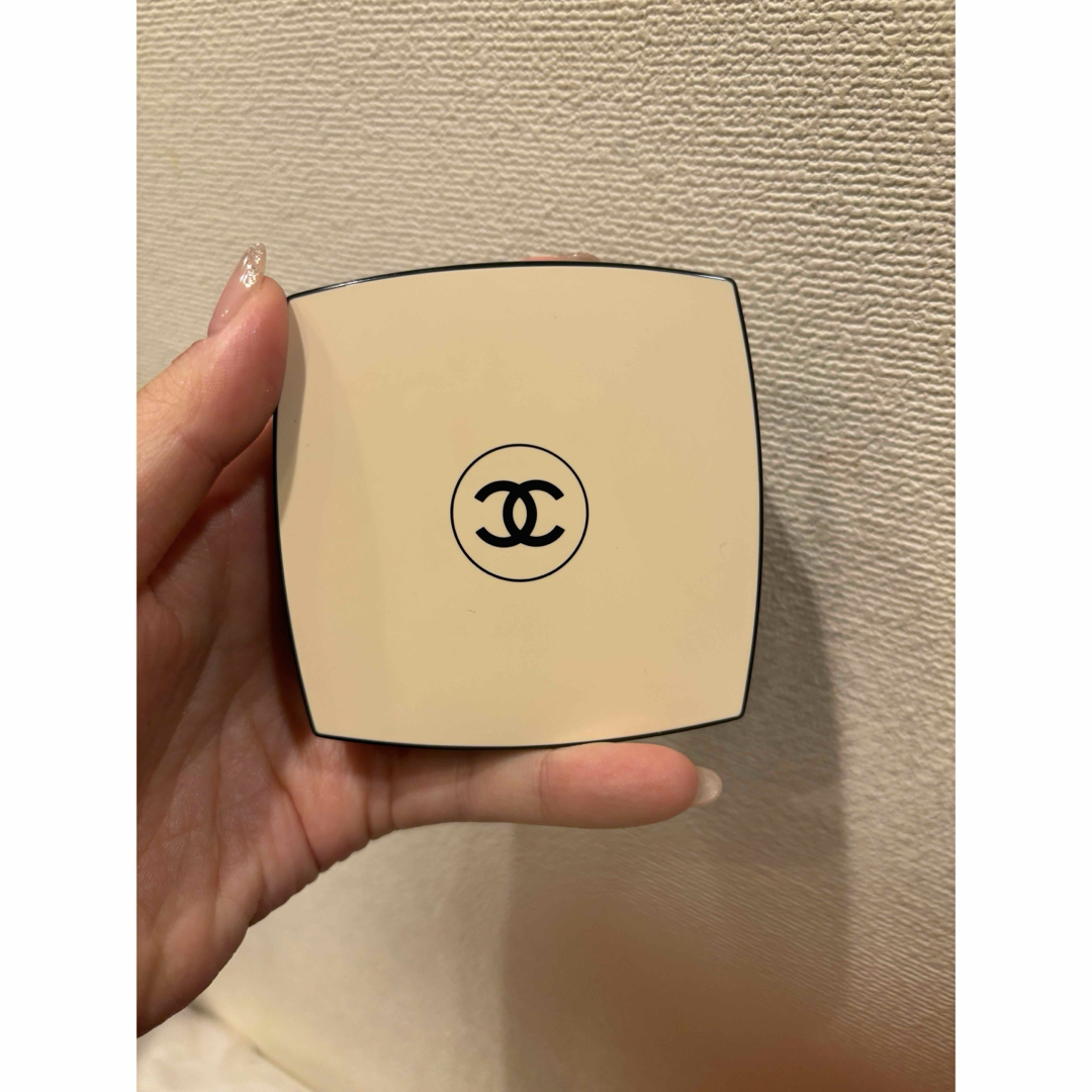 CHANEL(シャネル)のレ ベージュ パレット ルガール　クールドゥシャネル コスメ/美容のベースメイク/化粧品(アイシャドウ)の商品写真