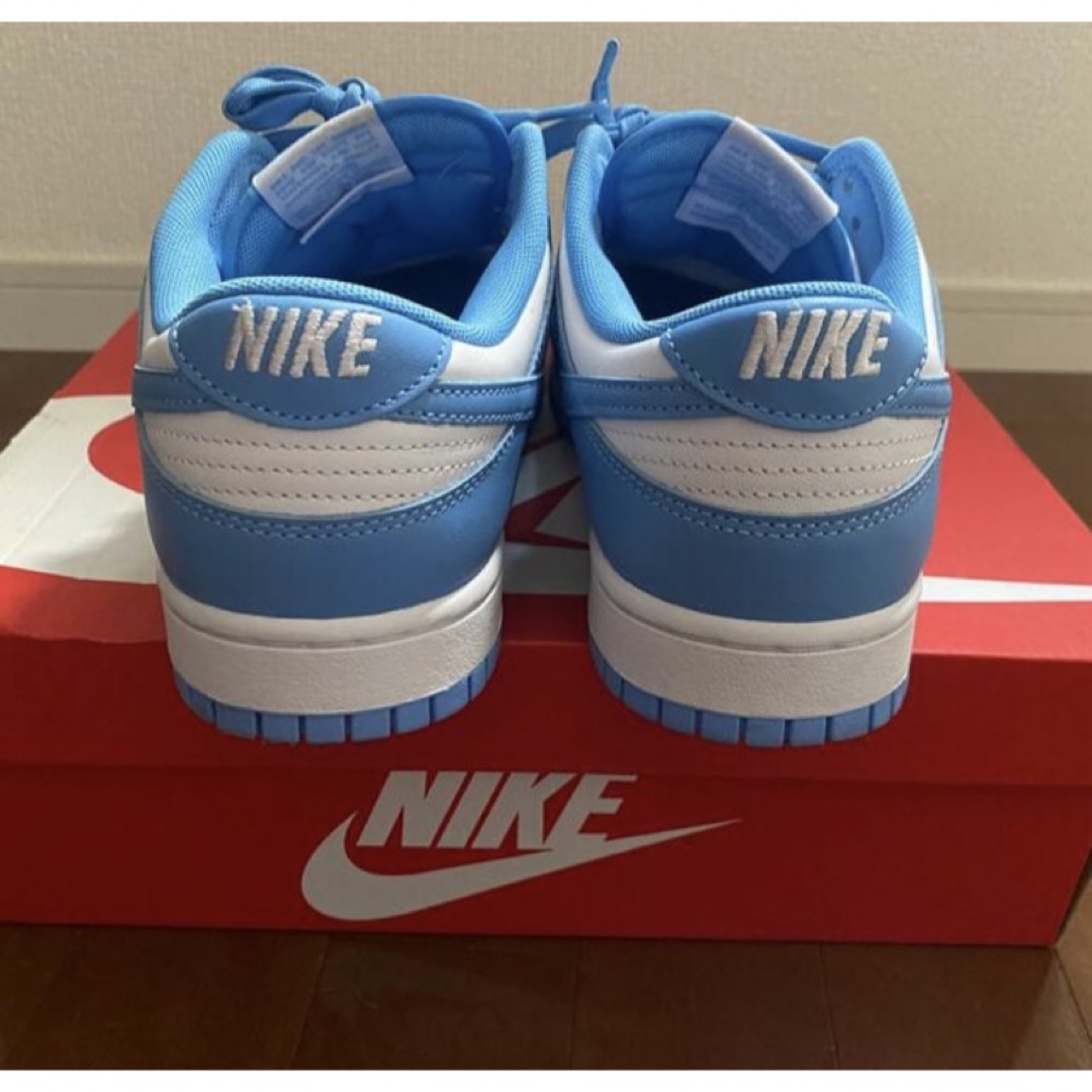 NIKE(ナイキ)のNIKE DUNK LOW UNIVERSITY BLUE 27.5cm メンズの靴/シューズ(スニーカー)の商品写真