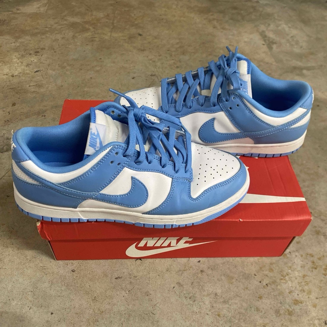 NIKE(ナイキ)のNIKE DUNK LOW UNIVERSITY BLUE 27.5cm メンズの靴/シューズ(スニーカー)の商品写真