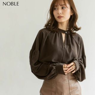 ノーブル(Noble)の【極美品】NOBLE×中村麻美 2WAYチョーカー風ネックブラウス(シャツ/ブラウス(長袖/七分))