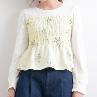 マジェスティックレゴン(MAJESTIC LEGON)のマジェスティックレゴン 長袖　シャーリーング 花柄 トップス カットソー M 春(チュニック)