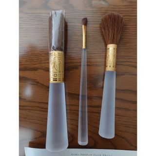 エイボン(AVON)のフェイスブラシ  3本セット 天然毛  エイボン(チーク/フェイスブラシ)