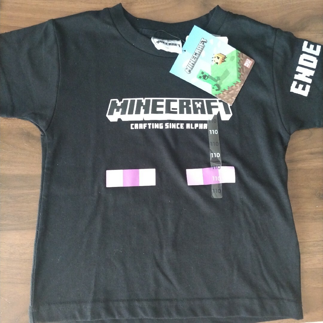 Minecraft(マインクラフト)の新品マインクラフトエンダーマン半袖Tシャツ110 キッズ/ベビー/マタニティのキッズ服男の子用(90cm~)(Tシャツ/カットソー)の商品写真