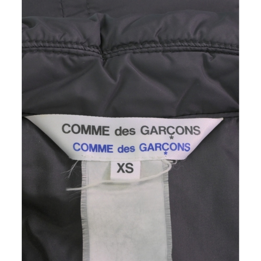 COMME des GARCONS COMME des GARCONS(コムデギャルソンコムデギャルソン)のCOMME des GARCONS COMME des GARCONS 【古着】【中古】 レディースのジャケット/アウター(その他)の商品写真