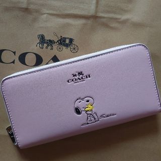 コーチ(COACH)のCOACH　長財布　新品　未使用　スヌーピー　ピンク(財布)