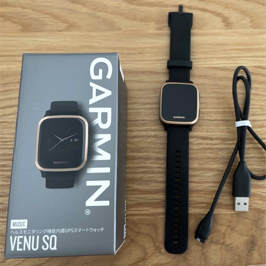 GARMIN(ガーミン)の【美品】Garmin Venu Sq black ×Rose Gold レディースのファッション小物(腕時計)の商品写真