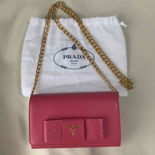 プラダ(PRADA)のPRADA プラダ チェーンウォレット リボン　サフィアーノレザー(財布)