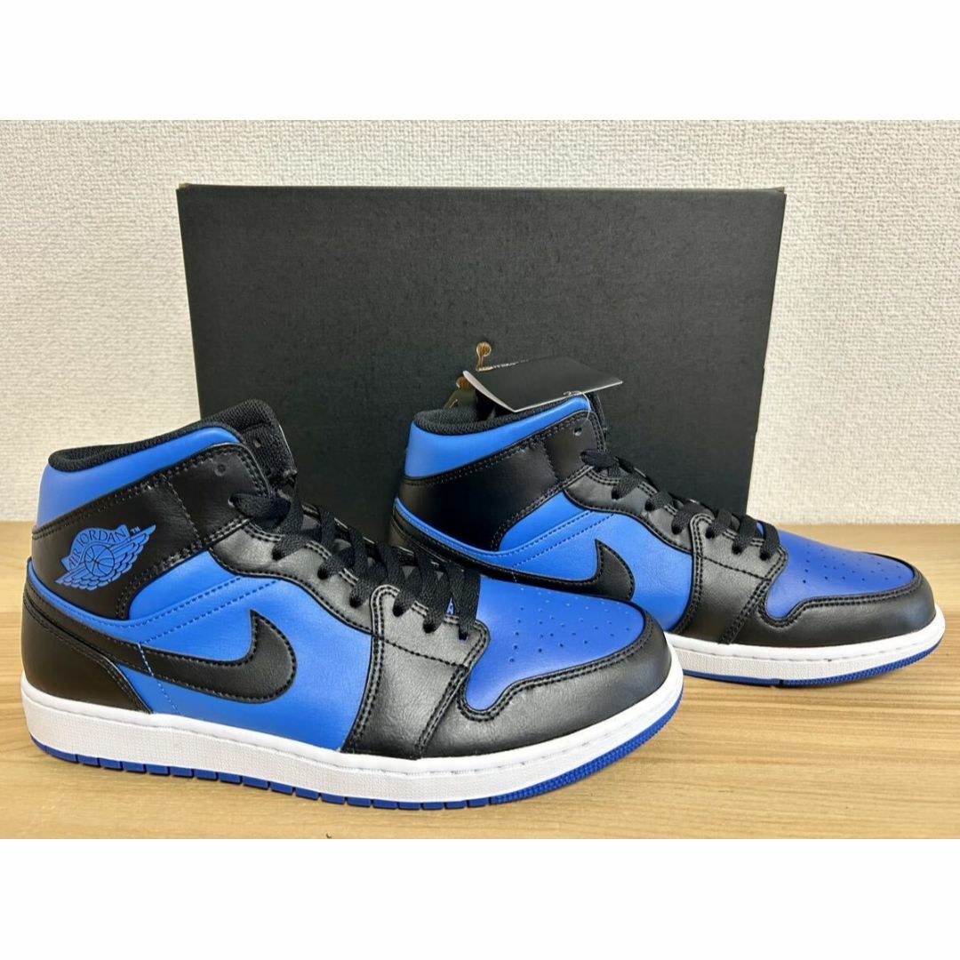 NIKE(ナイキ)のナイキ エア ジョーダン 1 MID 28.5㎝ 新品 ブラック/ロイヤルブルー メンズの靴/シューズ(スニーカー)の商品写真